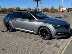 Grau Gebraucht 2020 Skoda Superb SportLine Kombi | 32.750 € (Teuer)