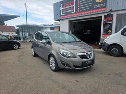 Grün Gebraucht 2013 Opel Meriva Van / Kleinbus | 6.499 € (Fairer Preis)