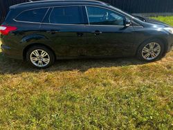 Schwarz Gebraucht 2014 Ford Focus Kombi | 4.500 € (Superpreis)