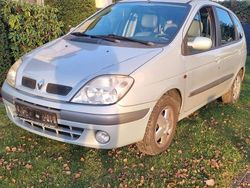 Grau Gebraucht 2003 Renault Scénic Expression Van / Kleinbus | 1.089 € (Fairer Preis)