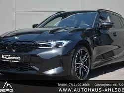 Black sapphire Gebraucht 2024 BMW 330 M Sport Kombi | 46.900 € (Etwas zu teuer)