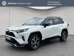 Novaweiß perleffekt / dach schwarz Gebraucht 2021 Toyota RAV4 Hybrid Style SUV | 41.970 € (Etwas zu teuer)