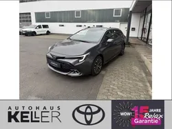 Grau Gebraucht 2025 Toyota Corolla Limousine | 33.990 €