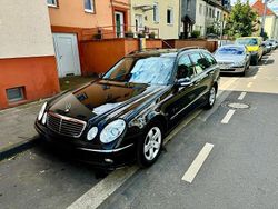 Schwarz Gebraucht 2005 Mercedes E320 Avantgarde Kombi | 4.700 € (Guter Preis)