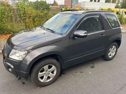 Grau Gebraucht 2010 Suzuki Grand Vitara Comfort SUV | 3.800 € (Superpreis)
