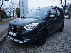 Grau Gebraucht 2020 Dacia Dokker Stepway Van / Kleinbus | 16.950 € (Etwas zu teuer)