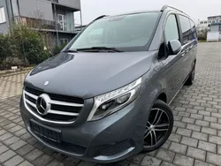 Grau Gebraucht 2016 Mercedes V220 Edition Van / Kleinbus | 34.980 € (Etwas zu teuer)