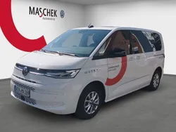 Candy weiss Gebraucht 2024 VW Multivan Goal Van / Kleinbus | 58.950 € (Fairer Preis)