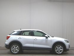 Weiss Gebraucht 2023 Audi Q2 Advanced SUV | 18.480 € (Superpreis)