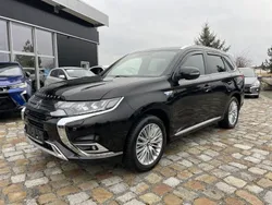 Rubinschwarz (m) Gebraucht 2018 Mitsubishi Outlander P-HEV Intro Edition SUV | 17.890 € (Guter Preis)