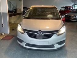 Silber Gebraucht 2018 Opel Zafira Edition Van / Kleinbus | 8.250 € (Etwas zu teuer)