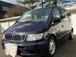 Blau Gebraucht 2000 Mercedes V230 Van / Kleinbus | 4.399 € (Etwas zu teuer)