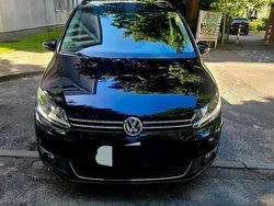 Schwarz Gebraucht 2012 VW Touran Van / Kleinbus | 4.200 € (Fairer Preis)
