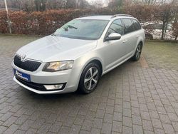 Silber Gebraucht 2015 Skoda Octavia GreenLine Kombi | 7.490 € (Guter Preis)