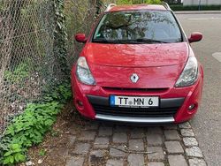 Rot Gebraucht 2009 Renault Clio II Dynamique Limousine | 2.600 € (Fairer Preis)