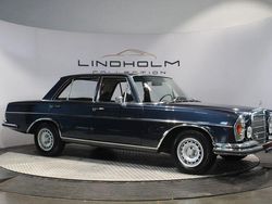 Blau Gebraucht 1968 Mercedes W108 SE Limousine | 24.900 €