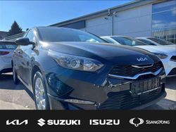 Zilinaschwarz Gebraucht 2025 Kia Ceed Comfort Limousine | 23.990 € (Superpreis)