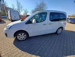 Blanc banquise Gebraucht 2016 Citroën Berlingo SELECTION Van / Kleinbus | 7.000 € (Guter Preis)