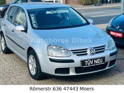 Silber Gebraucht 2004 VW Golf V Limousine | 2.950 € (Etwas zu teuer)