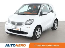 Weiß Gebraucht 2015 Smart ForTwo Coupé Basis Kleinwagen | 8.740 € (Fairer Preis)