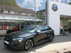 Mythosschwarz metallic Gebraucht 2023 Audi S3 Sportback Business Kombi | 38.990 € (Fairer Preis)