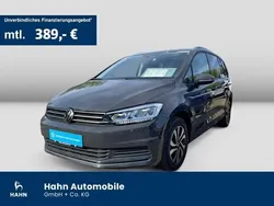 Grau Gebraucht 2022 VW Touran Active Van / Kleinbus | 30.380 € (Etwas zu teuer)