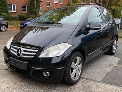 Schwarz Gebraucht 2009 Mercedes A180 Elegance Van / Kleinbus | 2.700 € (Fairer Preis)