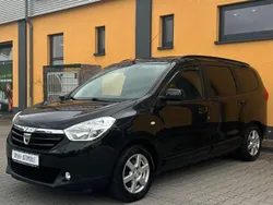 Schwarz Gebraucht 2014 Dacia Lodgy Lauréate Van / Kleinbus | 6.480 € (Guter Preis)