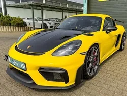 Gelb Gebraucht 2022 Porsche Cayman GT4 Coupé | 159.880 € (Superpreis)