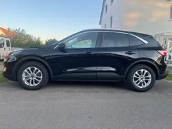 Obsidianschwarz metallic Gebraucht 2021 Ford Kuga Titanium SUV | 21.600 € (Guter Preis)