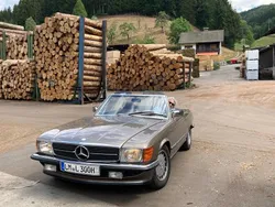 Braun Gebraucht 1989 Mercedes SL300 Cabrio | 37.900 €