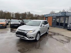 Silber Gebraucht 2021 Mitsubishi Outlander P-HEV Basis SUV | 17.990 €