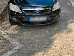 Schwarz Gebraucht 2009 Ford Focus Kombi | 1.900 € (Fairer Preis)