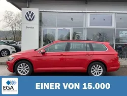 Rot Gebraucht 2022 VW Passat Business Kombi | 24.360 € (Fairer Preis)