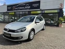 Silver leaf metallic Gebraucht 2010 VW Golf VI Trendline Kleinwagen | 7.400 € (Fairer Preis)