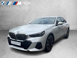 Mineralweiss Neu 2025 BMW i5 M Sport Limousine | 76.222 € (Etwas zu teuer)