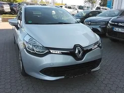 Grau Gebraucht 2015 Renault Clio IV Dynamique Limousine | 7.999 € (Fairer Preis)