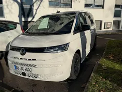 Weiß Gebraucht 2024 VW Multivan Van / Kleinbus | 50.000 € (Fairer Preis)