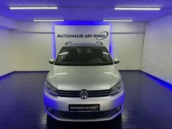Silber Gebraucht 2015 VW Touran Comfortline Van / Kleinbus | 12.999 € (Superpreis)