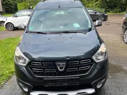 Grau Gebraucht 2020 Dacia Dokker Stepway Van | 14.999 € (Fairer Preis)