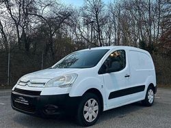 Weiß Gebraucht 2011 Citroën Berlingo Van / Kleinbus | 4.890 € (Fairer Preis)