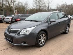 Grau Gebraucht 2009 Toyota Avensis Kombi | 3.999 € (Guter Preis)