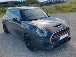 Grau Gebraucht 2016 Mini John Cooper Works Kleinwagen | 16.499 € (Fairer Preis)