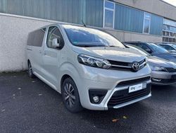 Grau Gebraucht 2020 Toyota Proace Verso Executive Kombi | 34.530 € (Etwas zu teuer)