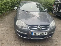 Grau Gebraucht 2006 VW Jetta Trendline Limousine | 3.100 € (Guter Preis)
