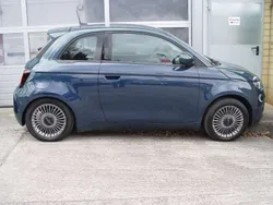(ozean grün) Gebraucht 2021 Fiat 500e Icon Kleinwagen | 17.500 € (Fairer Preis)