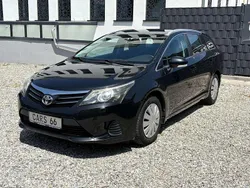 Schwarz Gebraucht 2013 Toyota Avensis Basis Kombi | 5.950 € (Guter Preis)