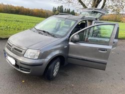 Grau Gebraucht 2011 Fiat Panda Kleinwagen | 3.475 € (Fairer Preis)