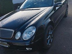 Schwarz Gebraucht 2004 Mercedes E240 Kombi | 2.800 € (Superpreis)