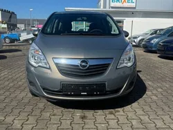 Braun Gebraucht 2010 Opel Meriva Edition Van / Kleinbus | 3.690 € (Guter Preis)